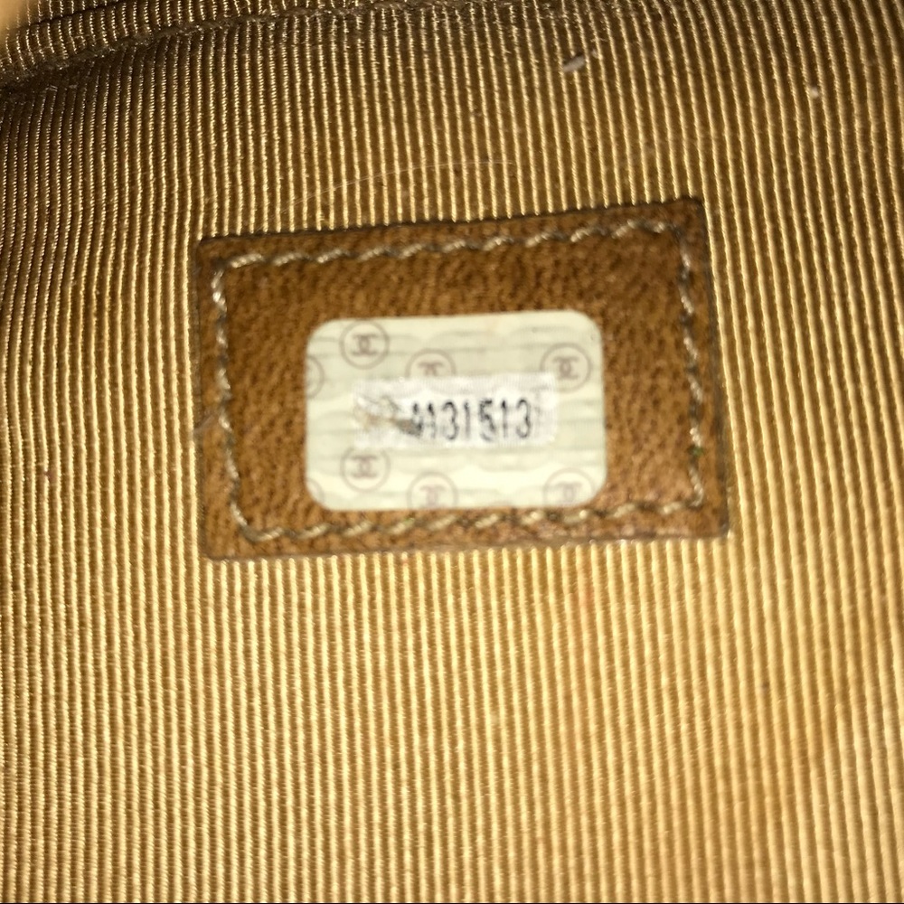 CHANEL Weekender In Signature Beige Rare & Auth - Picture 7 of 8